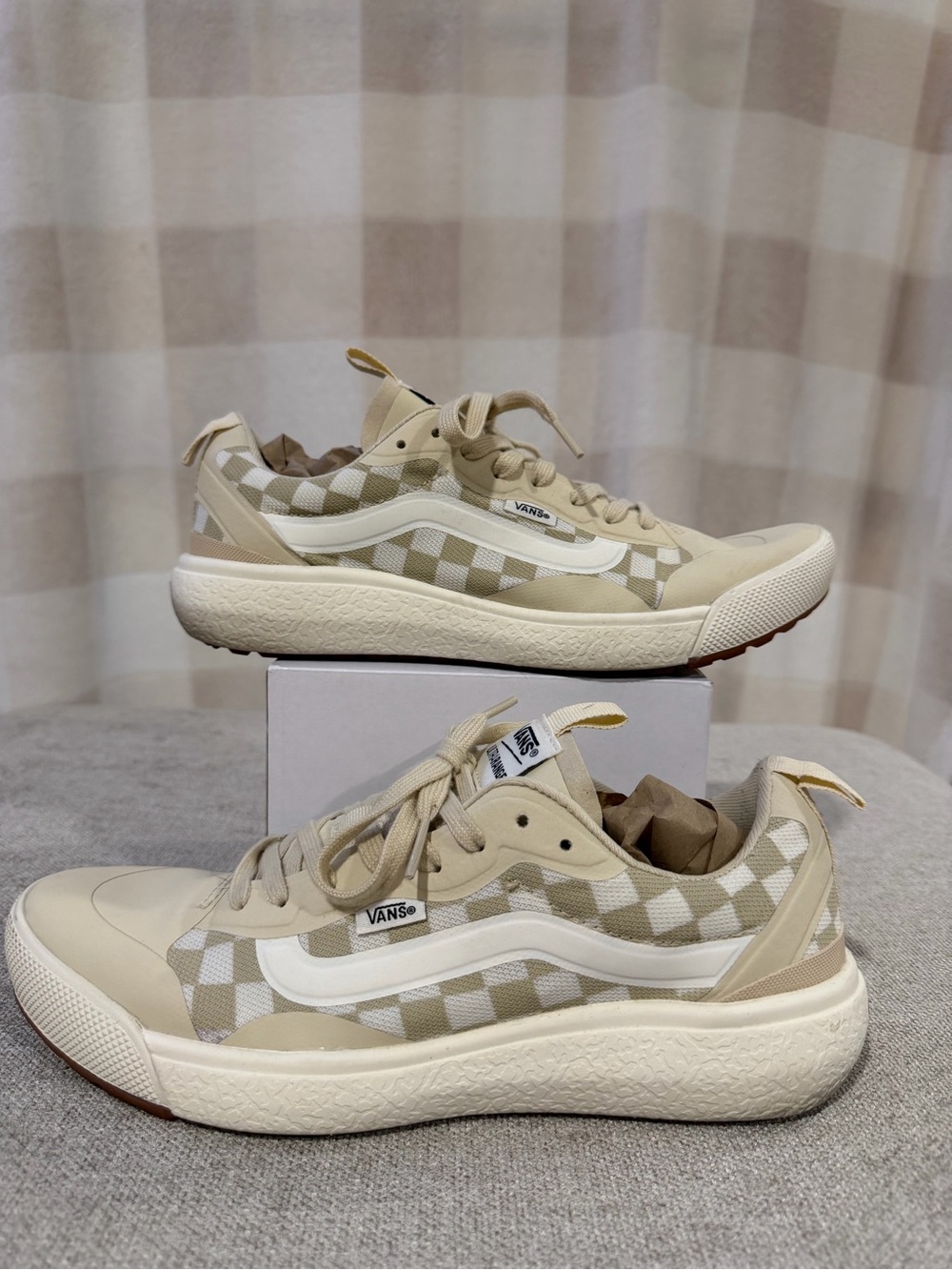 Vans Women's Cream Checkerboard Low-Top Sneakers (10)